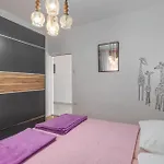 2 Bedroom In Lägenhet Novi Vinodolski